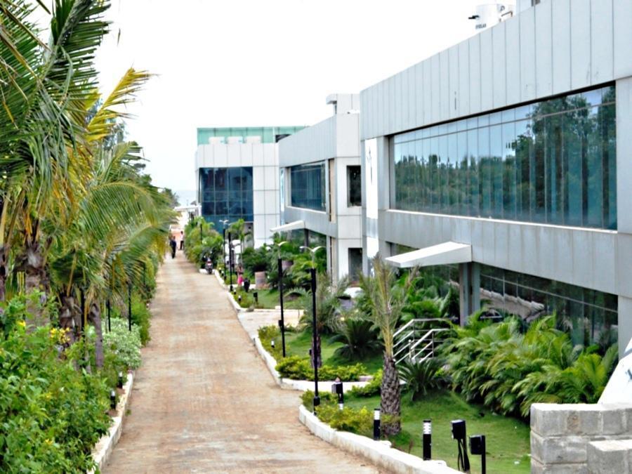 Jade Beach Resort Tirupporur Exterior photo
